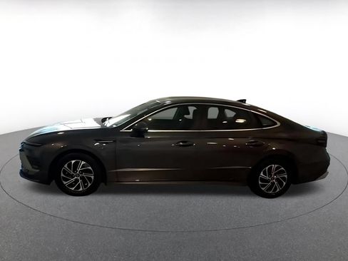 Used 2026 Hyundai Sonata Blue FWD image 7