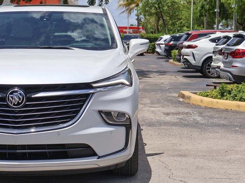 Used 2023 Buick Enclave Premium w/ Experience Buick Package FWD image 18