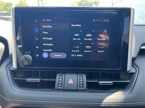 Used 2023 Toyota RAV4 XLE Premium image 13