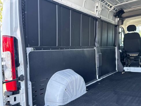Used 2023 RAM ProMaster 2500 FWD image 18