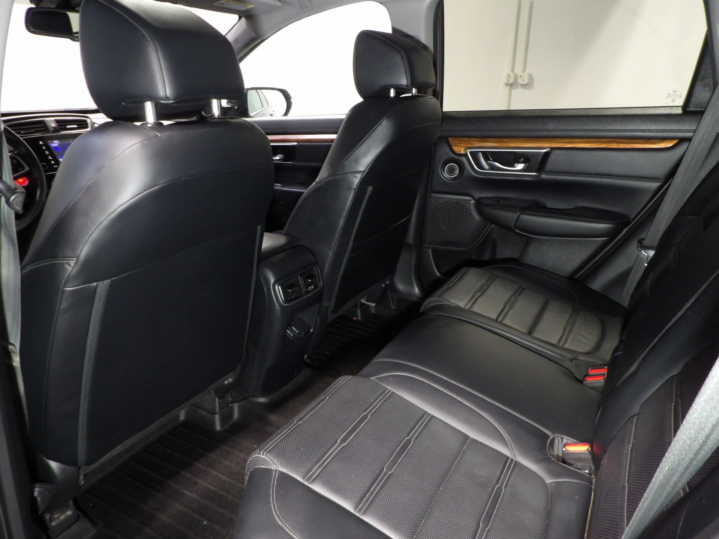 Used 2021 Honda CR-V Touring image 11