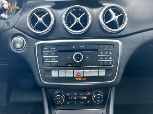 Used 2018 Mercedes-Benz CLA 250 image 41