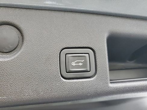 Certified 2024 Chevrolet Equinox Premier image 8