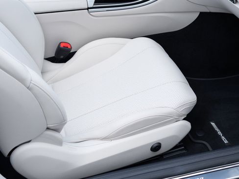 Used 2025 Mercedes-Benz CLE 450 4MATIC Cabriolet image 54