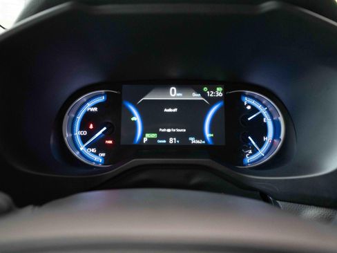 Certified 2025 Toyota RAV4 XLE AWD/4WD image 17