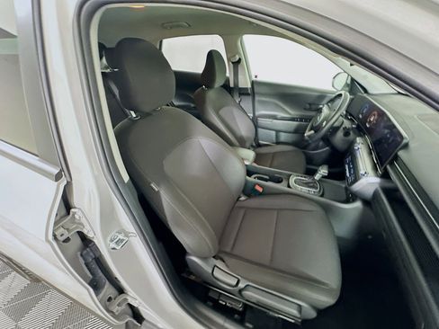 Used 2025 Hyundai Kona SEL image 29