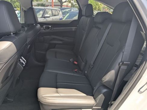 New 2026 Kia Sorento S w/ S Panoramic Sunroof Package FWD image 12