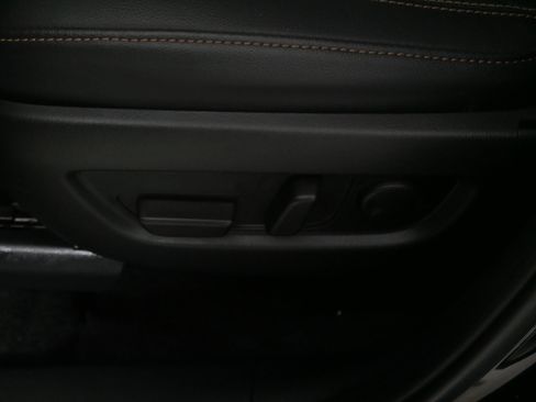 Certified 2025 MAZDA CX-70 3.3 Turbo w/ Preferred Package image 20