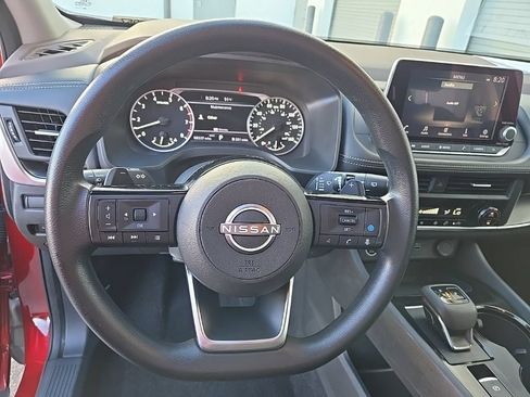 Used 2023 Nissan Rogue SV AWD/4WD image 13