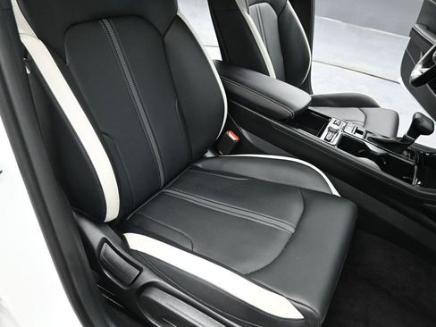 Used 2025 Kia K5 GT-Line w/ GT-Line Premium Package FWD image 28