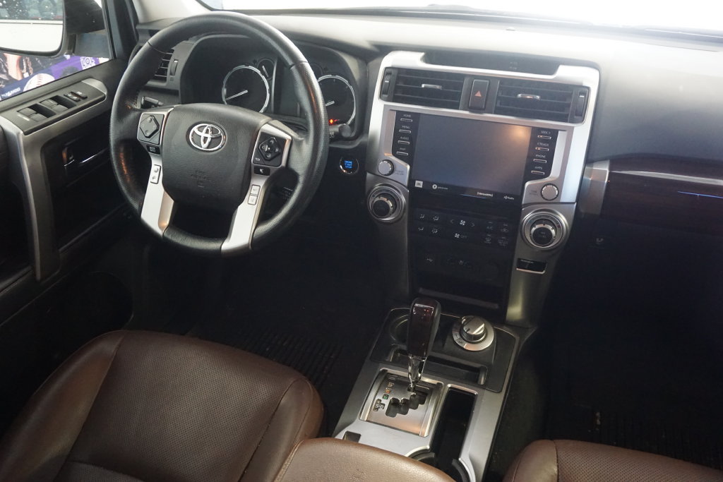 Used 2023 Toyota 4Runner Limited AWD/4WD image 28