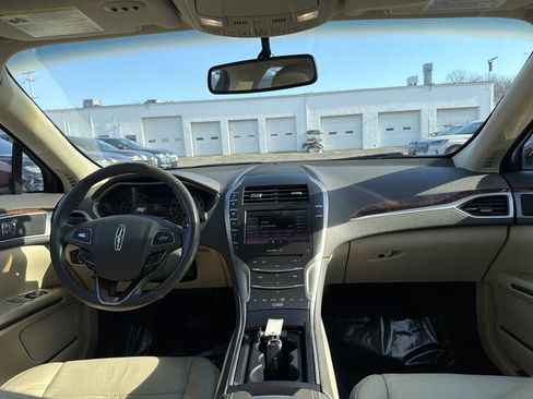 Used 2014 Lincoln MKZ Base w/ Equipment Group 101A Select image 18