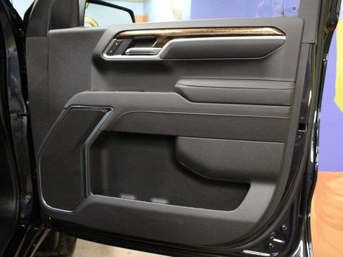 New 2026 GMC Sierra 1500 Elevation image 9