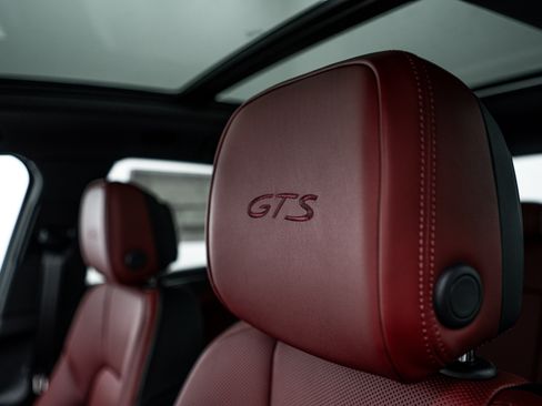 New 2026 Porsche Macan GTS image 21