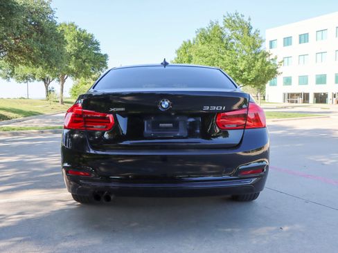 Used 2018 BMW 330i xDrive Sedan AWD/4WD image 6