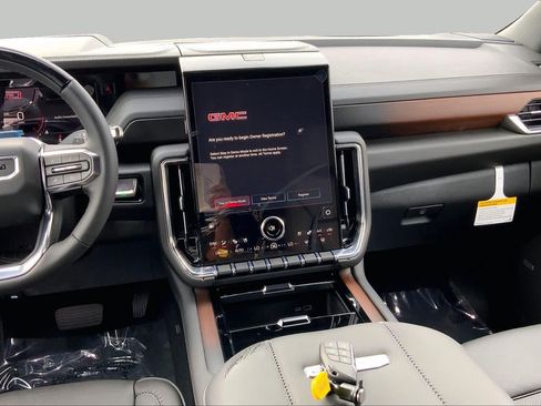 New 2026 GMC Yukon XL Denali w/ Denali Reserve Package AWD/4WD image 6