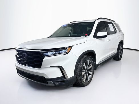 Certified 2023 Honda Pilot Elite image 4