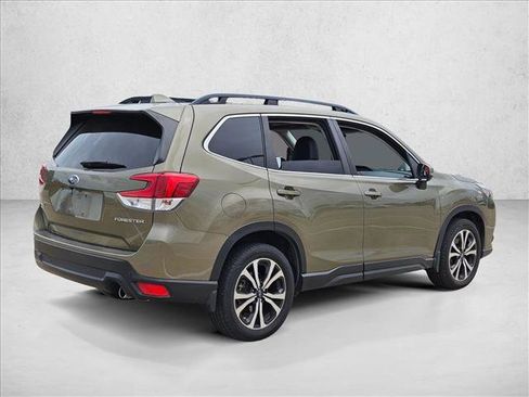 Used 2022 Subaru Forester Limited image 5