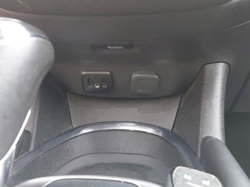 Used 2018 Chevrolet Malibu LT FWD image 29