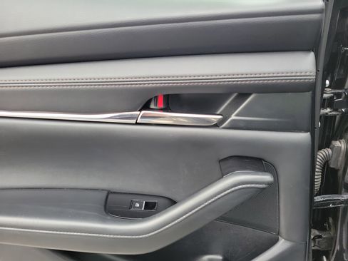 Used 2025 MAZDA MAZDA3 s image 12