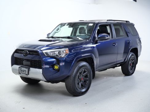 Used 2022 Toyota 4Runner TRD Off-Road Premium AWD/4WD image 7