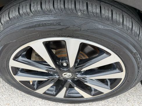 Used 2018 Nissan Altima 2.5 SV image 26