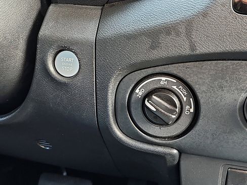 Used 2022 Nissan Frontier S w/ Technology Package image 24