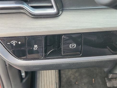 Certified 2023 Kia Sportage X-Line image 24