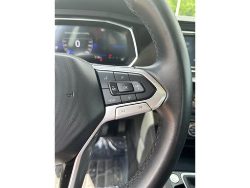 Used 2024 Volkswagen Jetta SE image 16