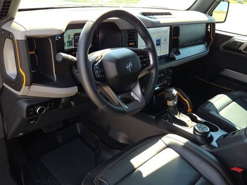 Used 2023 Ford Bronco Badlands AWD/4WD image 15
