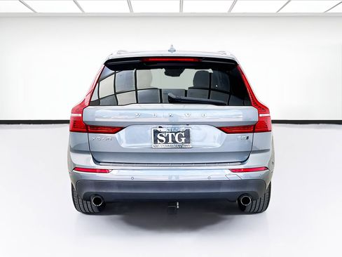 Used 2019 Volvo XC60 T5 Momentum w/ Premium Package AWD/4WD image 5