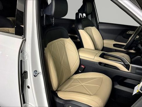 New 2027 Kia Telluride EX w/ Towing Package image 12