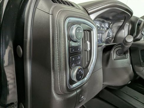 Used 2021 GMC Sierra 1500 Elevation w/ LPO, Elevation Black Package AWD/4WD image 17