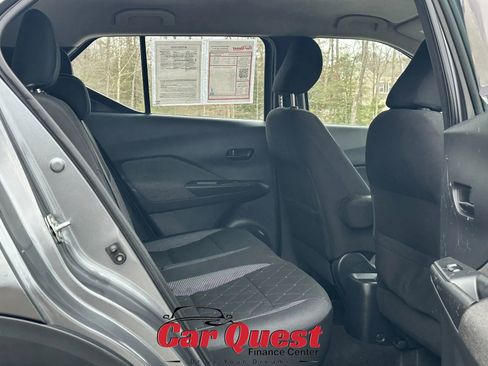 Used 2019 Nissan Kicks S FWD image 15