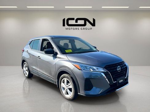Used 2024 Nissan Kicks S image 7