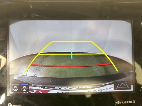 Used 2024 Toyota Camry SE image 30