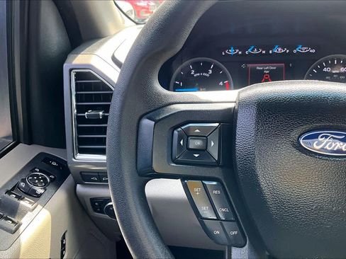 Used 2017 Ford F250 XLT w/ XLT Premium Package AWD/4WD image 23