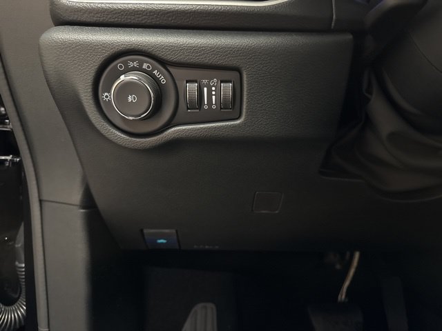 New 2026 Chrysler Pacifica Select w/ S Appearance Package FWD image 26