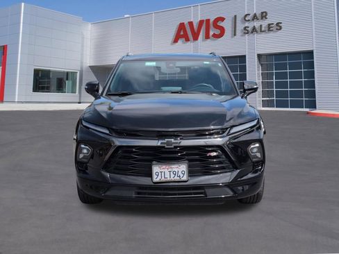Used 2025 Chevrolet Blazer RS AWD/4WD image 2