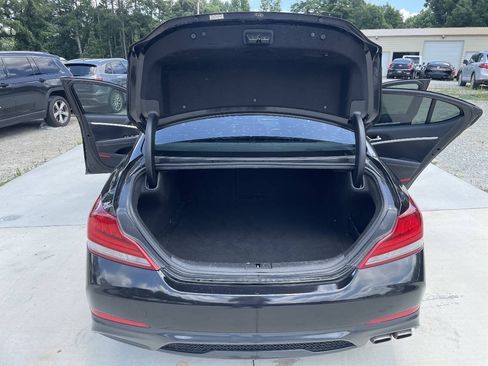 Used 2019 Genesis G70 2.0T Advanced RWD image 7