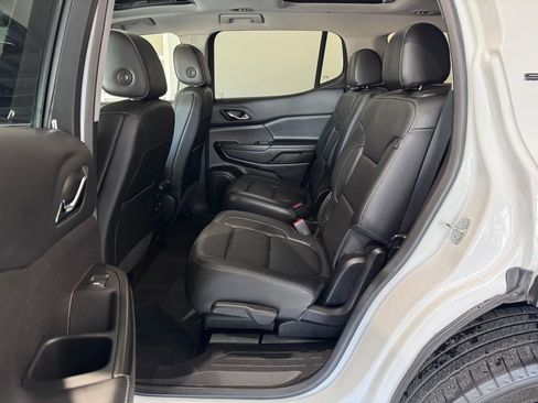 Certified 2023 GMC Acadia SLT w/ Elevation Edition image 8