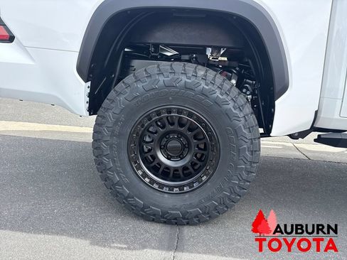 New 2026 Toyota Tundra Limited AWD/4WD image 26