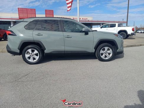 Used 2021 Toyota RAV4 XLE image 3