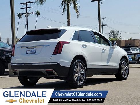 Certified 2024 Cadillac XT5 Premium Luxury FWD image 12