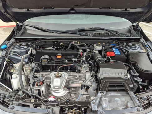 Used 2023 Honda Civic LX image 32