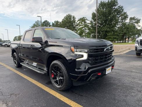 Certified 2023 Chevrolet Silverado 1500 RST w/ Redline Edition AWD/4WD image 2