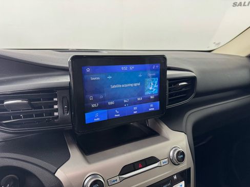 Used 2021 Ford Explorer 2WD image 16