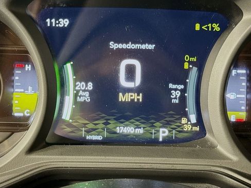 Used 2024 Jeep Wrangler Unlimited AWD/4WD image 31