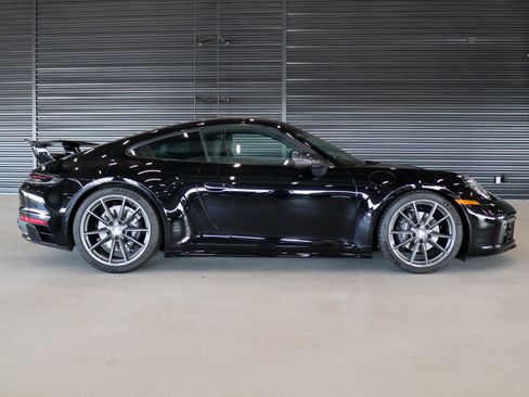Used 2023 Porsche 911 Carrera T RWD image 12