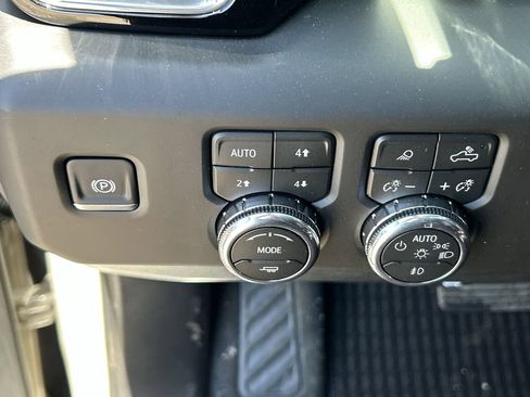 New 2026 GMC Sierra 1500 Denali Ultimate AWD/4WD image 18